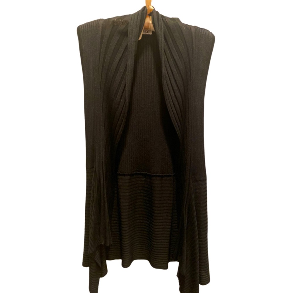 Vergo Black Sleeveless Cardigan